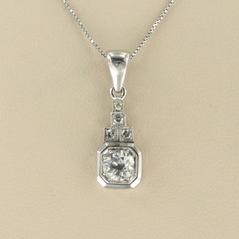 18k witgouden collier met hanger bezet met Bolsjewiek en oud 8 kant geslepen diamant tot. 0,75ct - F/G - VS/SI - 45 cm lang