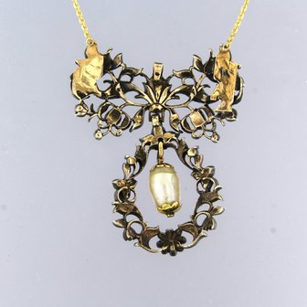 14k gold with silver necklace set with pearl and rose cut diamonds - 45 cm