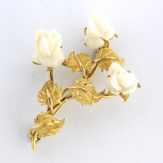 Behandeling Cordelia artillerie 18k gouden broche bezet met witte koraal in bloem kop geslepen - CB  Jewellery