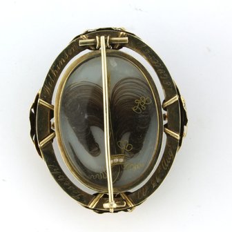 goud met zilver broche bezet met onyx en roos diamanten