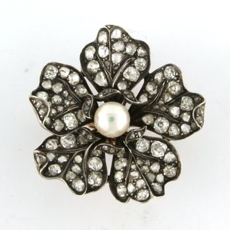 14k goud met zilver broche bezet met parel en Bolsjewiek en roos diamanten