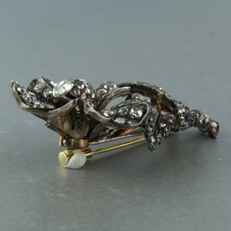 14k goud met zilver broche bezet met roos en old mine cut geslepen diamanten