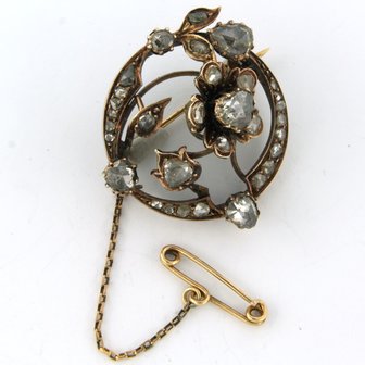 14k yellow gold brooch set with rose diamonds tot. 0.80ct