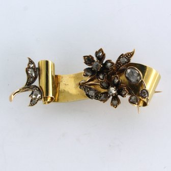 18k yellow gold brooch set with rose diamond