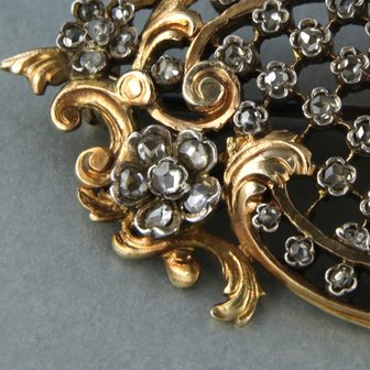 Gold and silver brooch set with rose cut diamond 0.20ct
