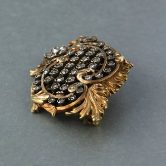 Gold and silver brooch set with rose cut diamond 0.20ct