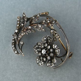 Gold and silver brooch set with diamonds