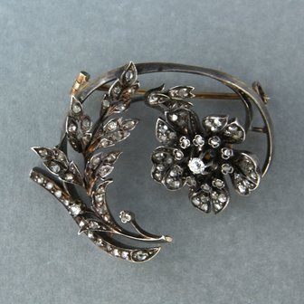 Gold and silver brooch set with diamonds