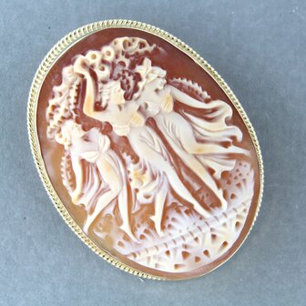 BWG (9k) cameo brooch