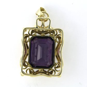 14 kt yellow gold pendant with amethyst