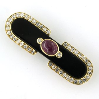 18k yellow gold brooch with onyx, ruby ​​and brilliant cut diamond