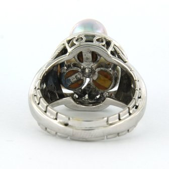 18k witgouden ring bezet met parel en bolsjewiek geslepen diamant tot. 0,23ct