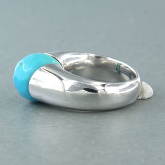 14 kt white gold ring set with turquoise