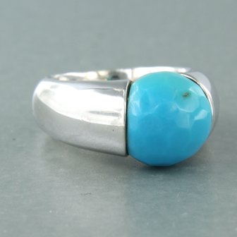 14 kt white gold ring set with turquoise