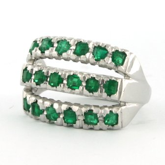 18 kt white gold ring set with a square-cut emerald tot. 3.50ct - rm 17.5 (55)