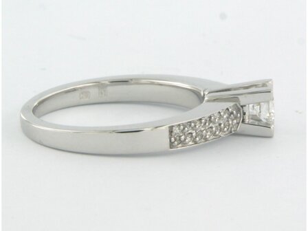 18k wit gouden ring bezet met briljant geslepen diamant tot. 0,40ct