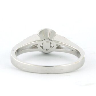 14 kt white gold ring set with brilliant cut diamonds. 0.66ct