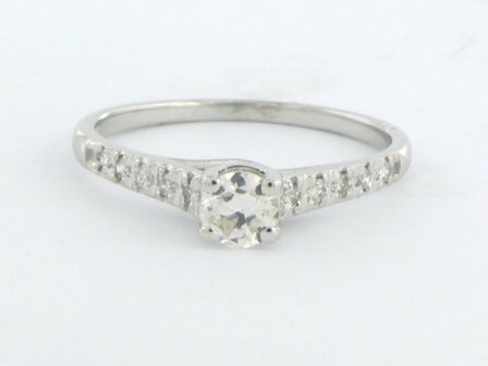 18 kt white gold ring set with brilliant cut diamonds. 0.46ct - rm 17.5(55)