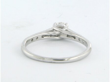 18k wit gouden ring bezet met briljant geslepen diamant tot. 0,46ct - rm 17,5(55)