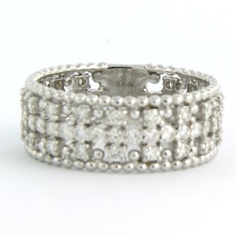 18 kt white gold band ring set with brilliant cut diamonds. 1.01ct - rm 17.5 (55)