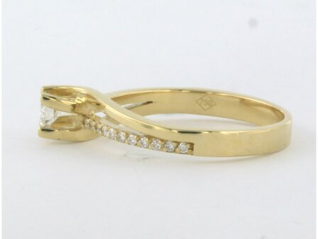 18 kt yellow gold ring set with brilliant cut diamonds. 0.30ct - rm 17.5 (55)