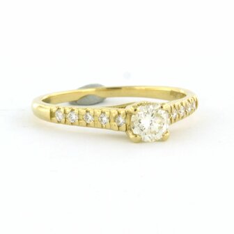 18 kt yellow gold ring set with brilliant cut diamonds 0.42 ct/0.14 ct - rm 17.5 (55)