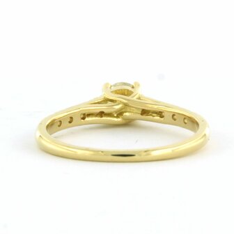 18 kt yellow gold ring set with brilliant cut diamonds 0.42 ct/0.14 ct - rm 17.5 (55)