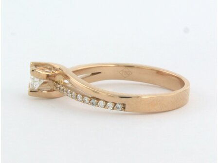 18 kt red gold ring set with brilliant cut diamonds. 0.36ct - rm 17.5(55)