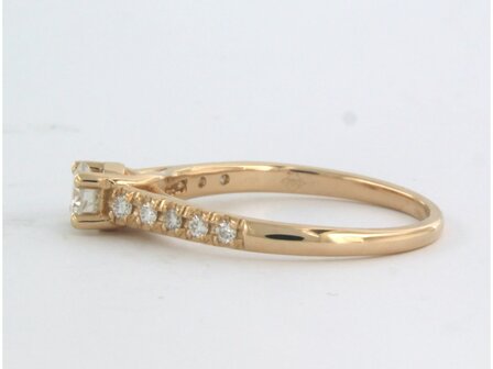 18k ros&eacute; gouden ring bezet met briljant geslepen diamant 0.46 ct - rm 17.5 (55) 