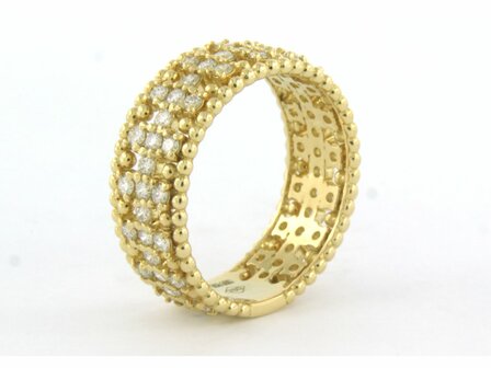 18 kt yellow gold ring set with brilliant cut diamonds. 1.01ct - rm 17.5 (55)