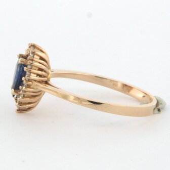 18 kt rose gold entourage ring with central sapphire and brilliant cut diamond 0.26 ct