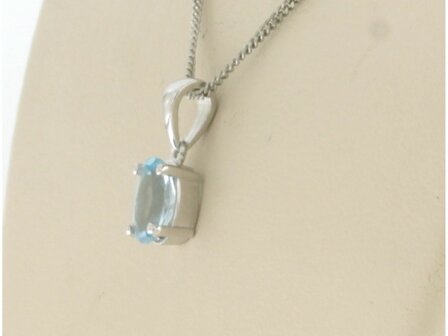 14 kt white gold necklace with pendant set with topaz 0.95 carat