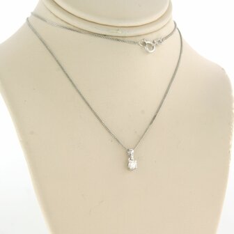 14 kt white gold necklace with solitair pendant with diamond 0.10 ct