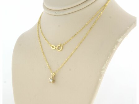 14k geel gouden collier met solitair hanger bezet met diamant 0.09 ct