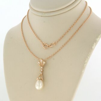 14k ros&eacute; gouden collier met hanger met parel en diamant 0.20 ct