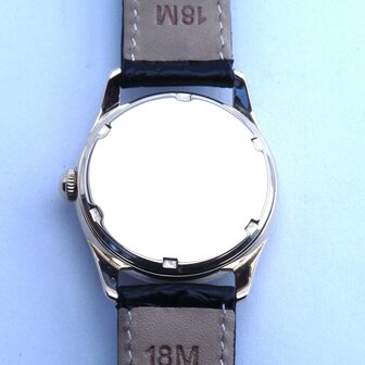 Omega Classic Vintage 14k gold case ref 4683