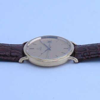 Omega De Ville 18k yellow gold ref 196.7500