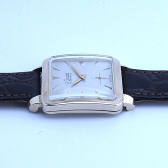 Le Coultre Vintage Bumper Automatic ref 960-138