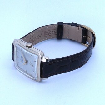 Le Coultre Vintage Bumper Automatic ref 960-138