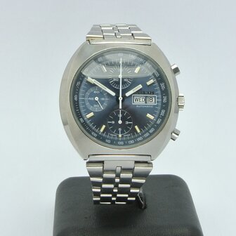 Longines Admiral Chronograph Day-Date ref 235
