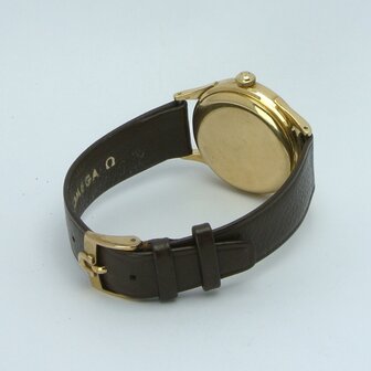 Omega Bumper Automatic Bumper 18k yellow gold case | ref 2421