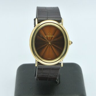 Eterna Ellipse | 18k yellow gold case