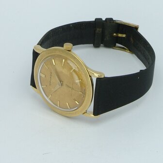 Movado 18k yellow gold case | ref 5354