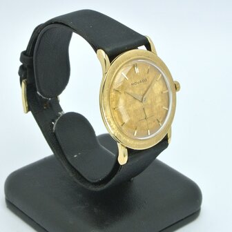Movado 18k yellow gold case | ref 5354