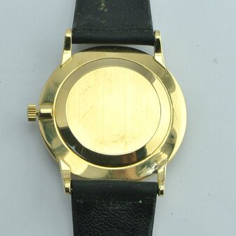 Movado 18k yellow gold case | ref 5354