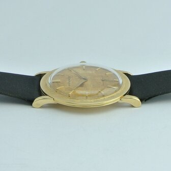Movado 18k yellow gold case | ref 5354