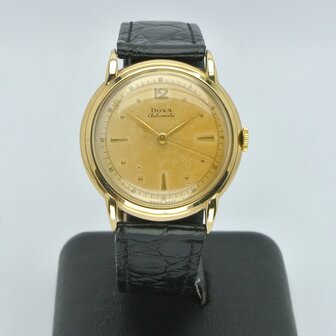 Doxa Automatic | 18k gold case
