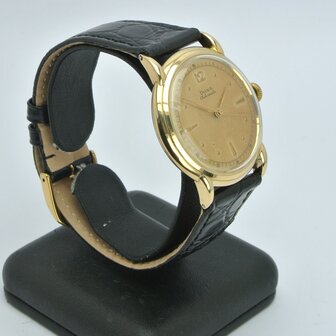 Doxa Automatic | 18k gold case