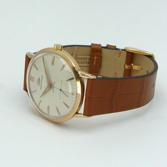 Movado Automatic | 18k gold case