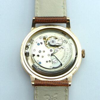 Movado Automatic | 18k gold case